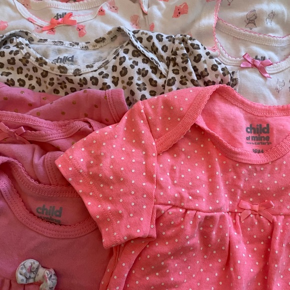 8 Baby Girls Under Shirts - Picture 5 of 6